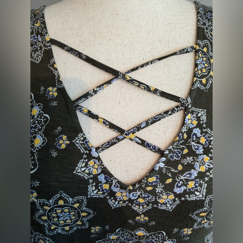 Torrid Olive Green Supersoft Mandala Babydoll Top - Torrid Size 3 (22-24, 3X) - Picture 6 of 16
